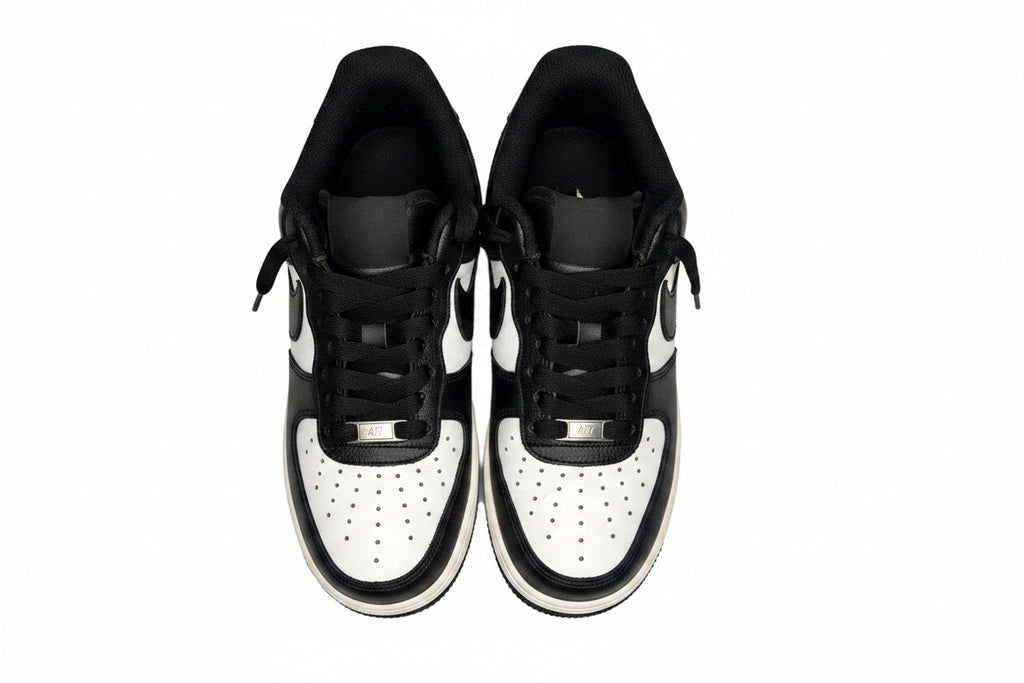 Black & White Contrast Retro Low‑Top Trainers – Classic Streetwear Style | Size UK 3