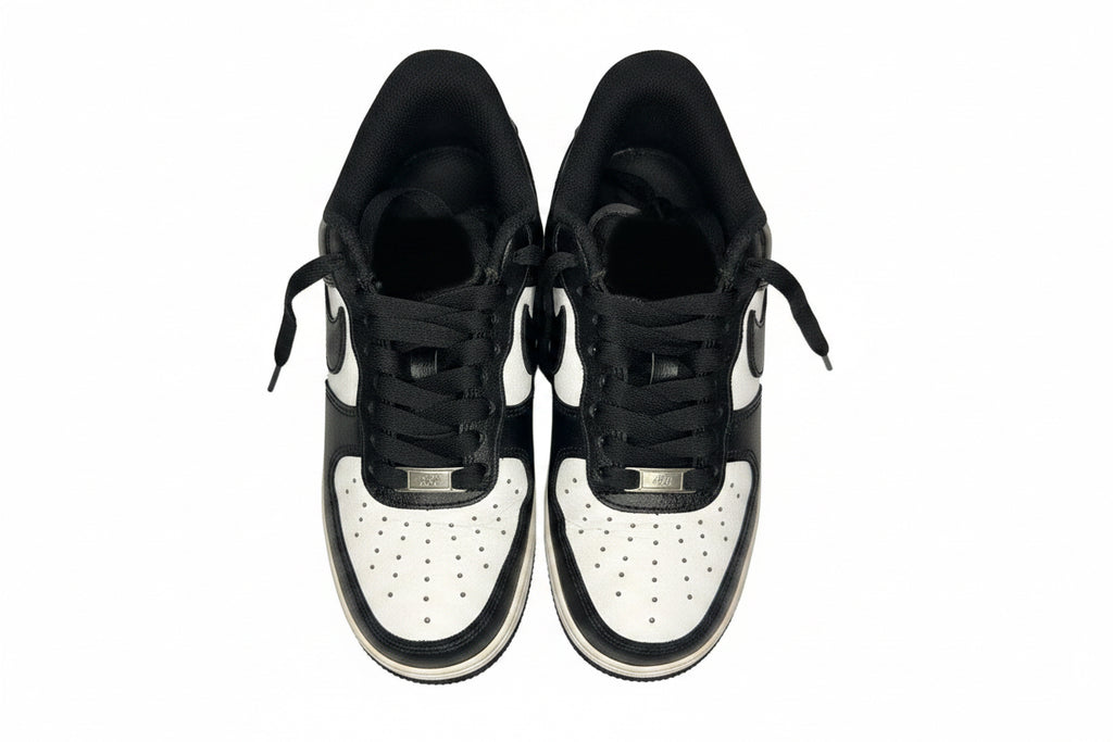 Black & White Contrast Retro Low‑Top Trainers – Classic Streetwear Style | Size UK 3