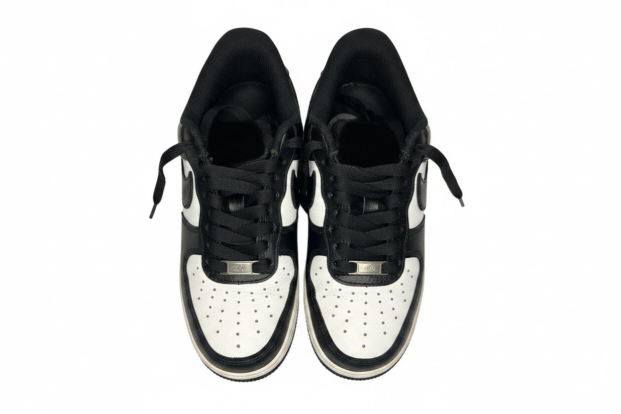 Black & White Contrast Retro Low‑Top Trainers – Classic Streetwear Style | Size UK 3