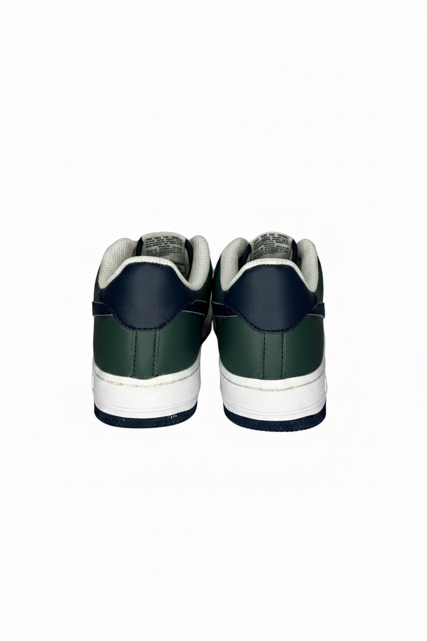 White & Dark Green Retro Low‑Top Trainers — Classic Casual Style — Size UK 5